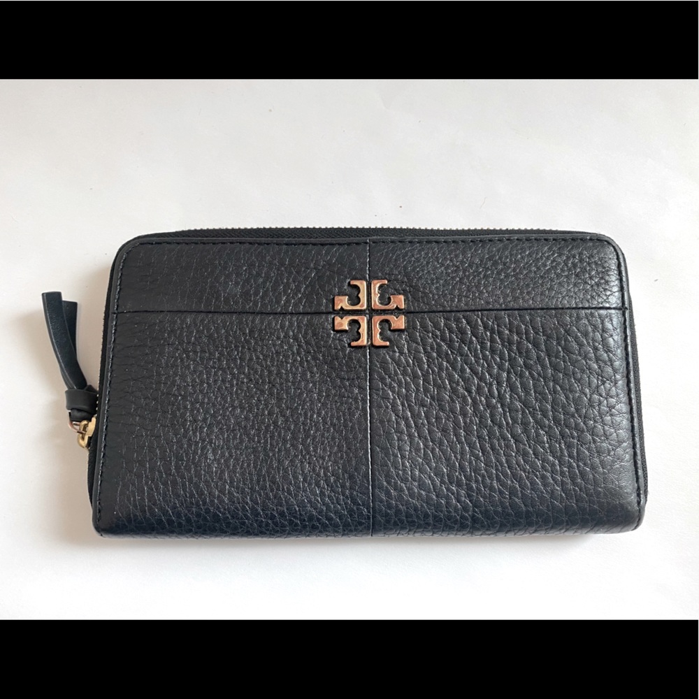 TORY BURCH Pebbled Leather Wallet in Black